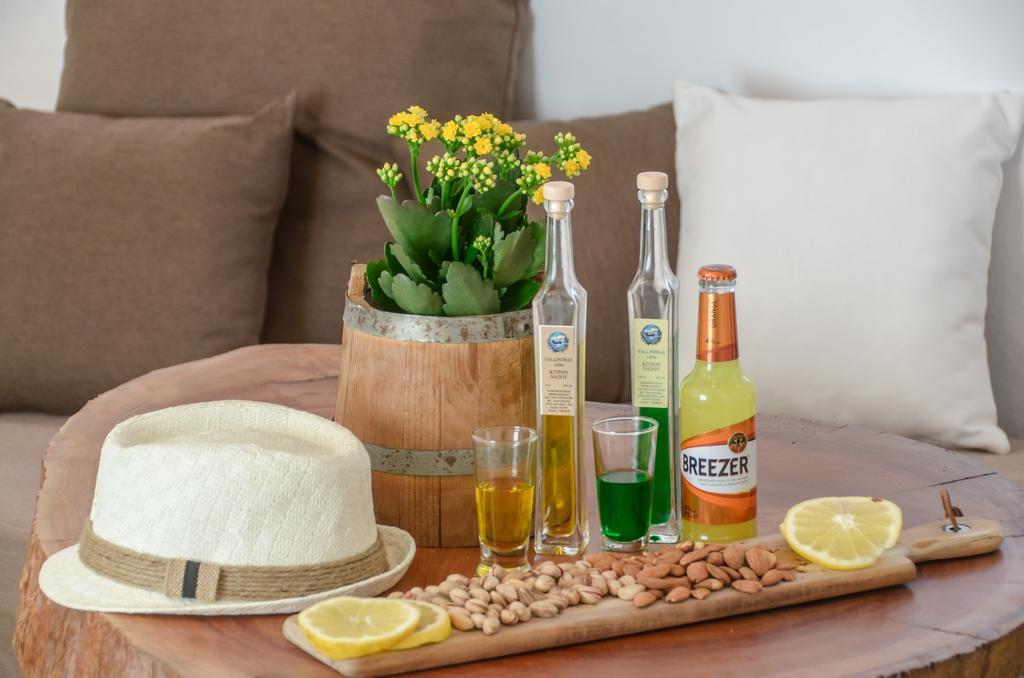 Naxos Island Escape Suites Pláka Екстериор снимка